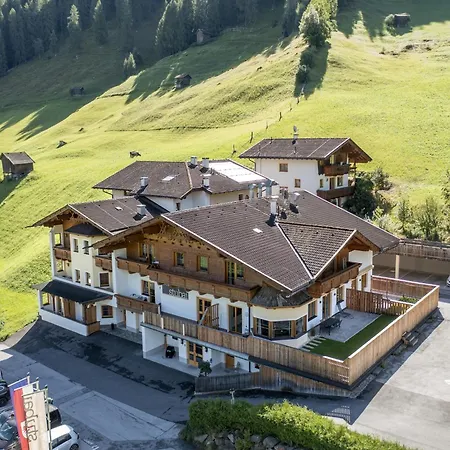 Διαμέρισμα Holiday Apartment In Stubai With Balcony Neustift im Stubaital