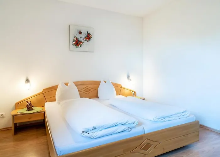 In Stubai With Balcony And Appartement *