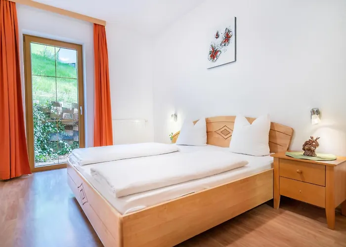 In Stubai With Balcony And Appartement Neustift im Stubaital